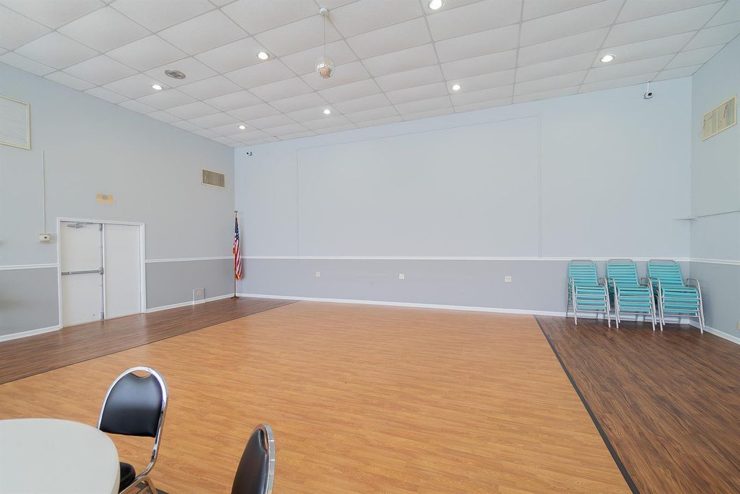 Clubhouse Dancefloor