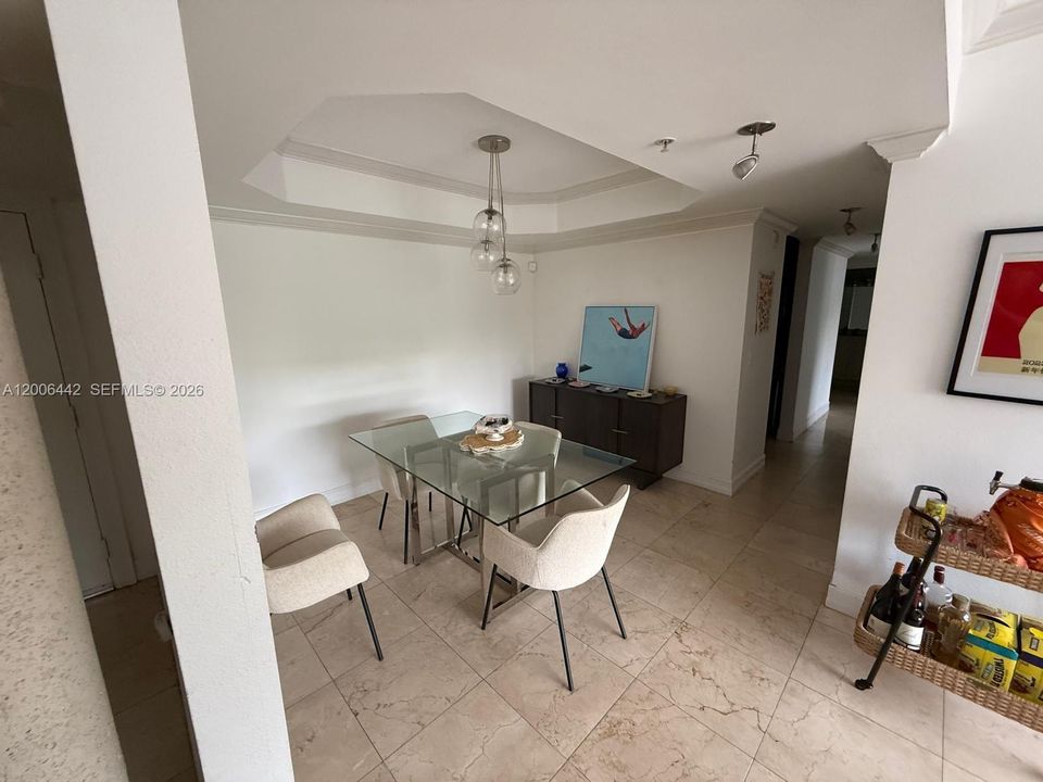 For Sale: $850,000 (3 beds, 2 baths, 1427 Square Feet)