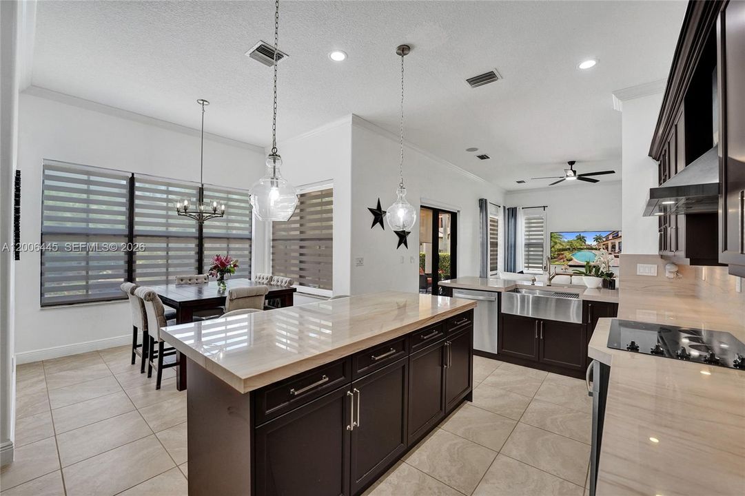 Kitchen full view