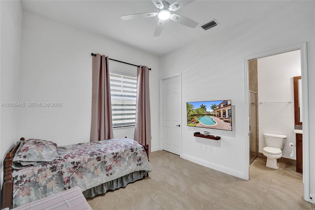 First floor Bedroom with Ensuite
