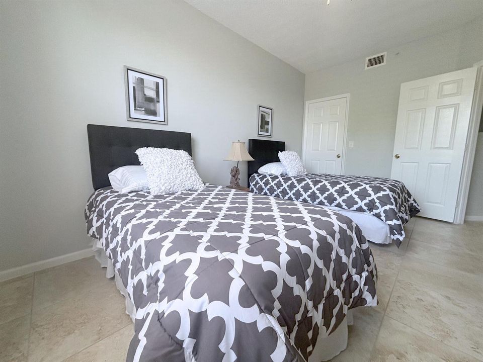 GuestBedroom2