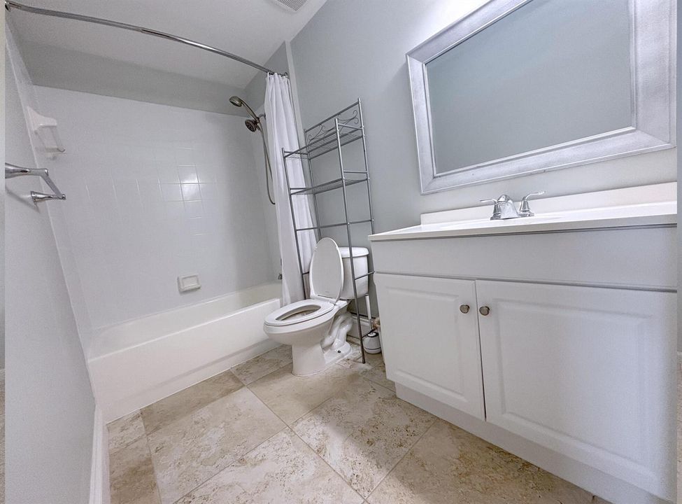 GuestBathroom1