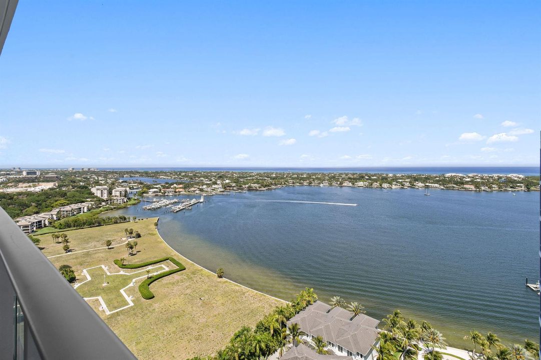 Penthouse Water View Terrace