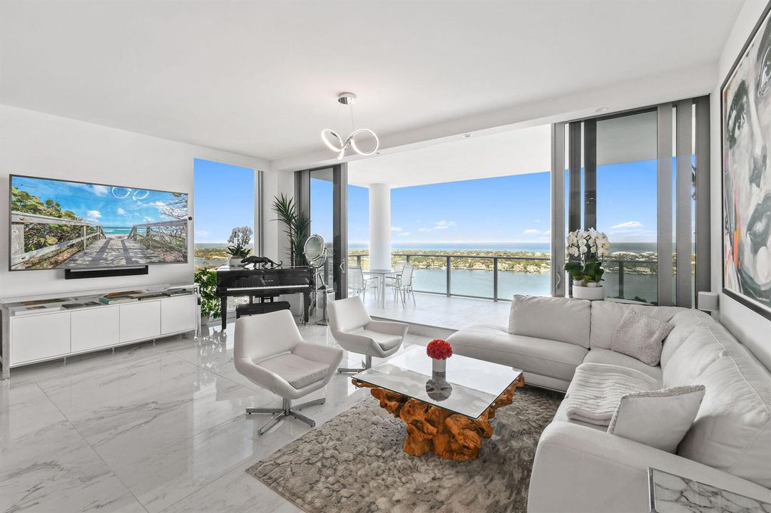 Open Concept Living & Dining