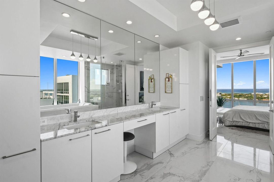 Custom Ensuite Primary Bathroom