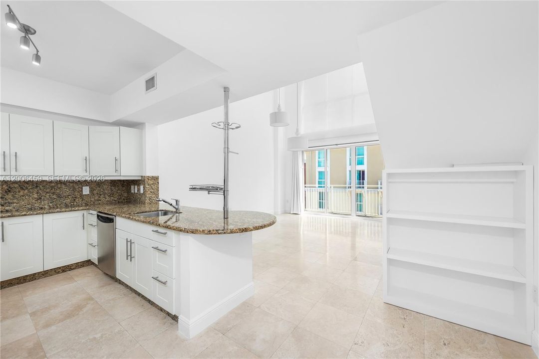 For Sale: $570,000 (2 beds, 2 baths, 1536 Square Feet)