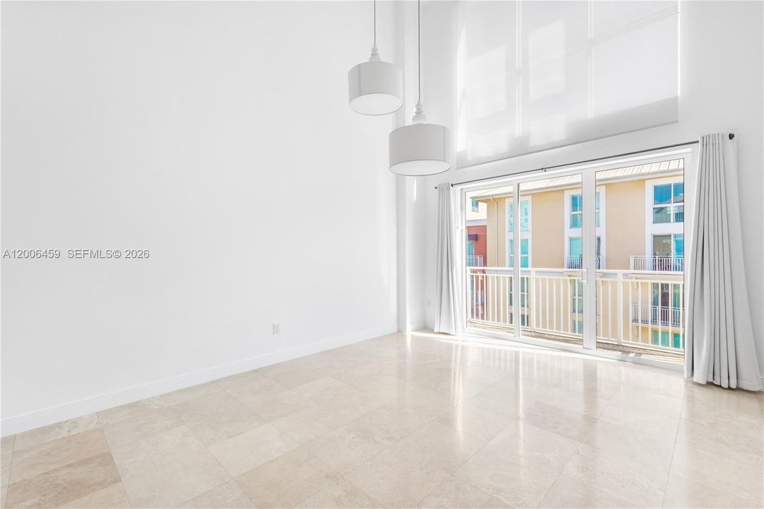For Sale: $570,000 (2 beds, 2 baths, 1536 Square Feet)