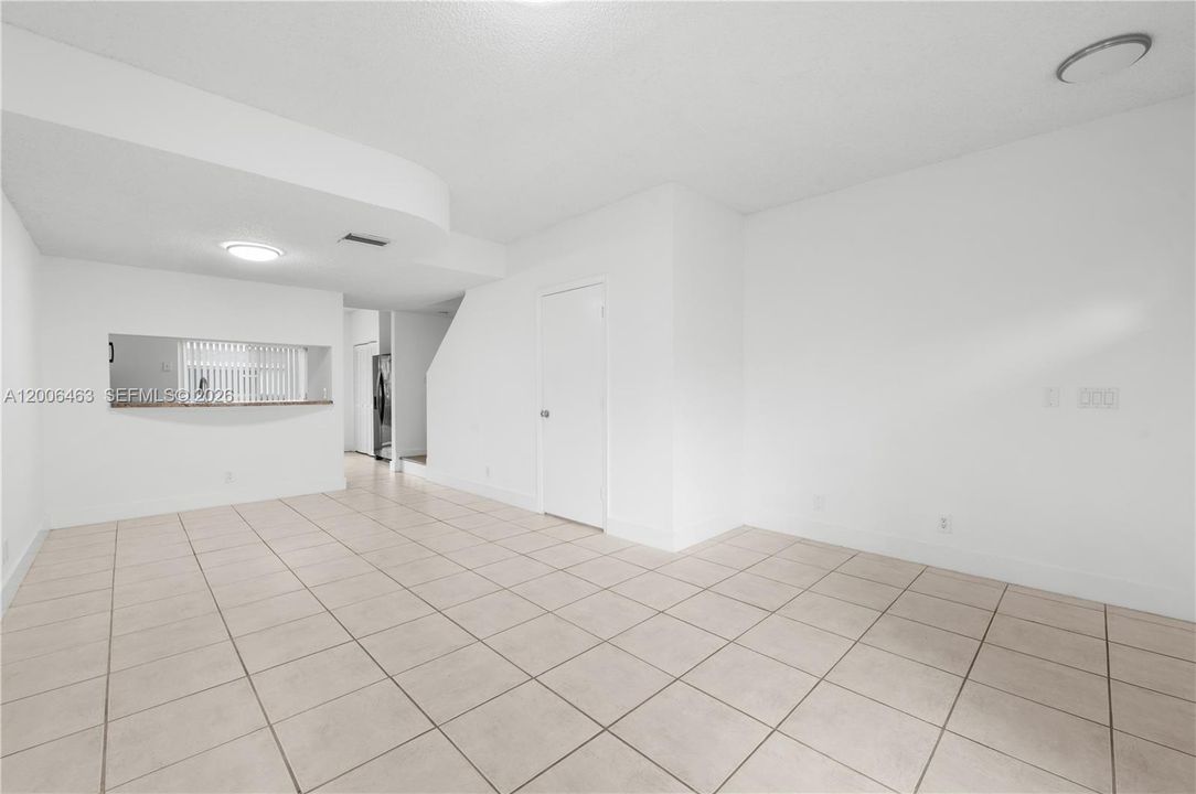 En Venta: $380,000 (2 camas, 1 baños, 1110 Pies cuadrados)