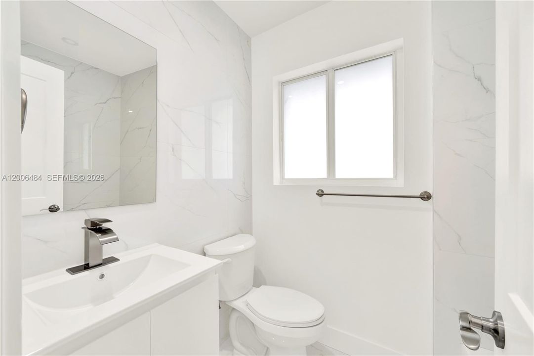 Active With Contract: $4,000 (3 beds, 2 baths, 1700 Square Feet)