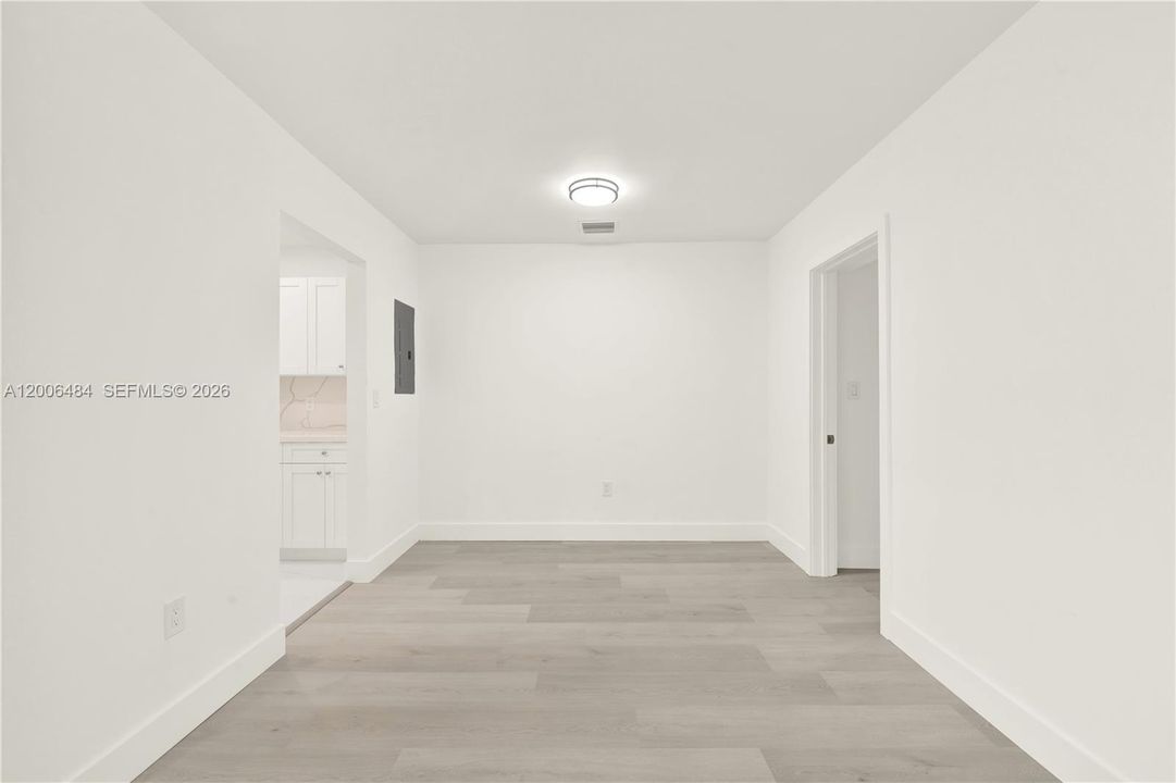 Active With Contract: $4,000 (3 beds, 2 baths, 1700 Square Feet)