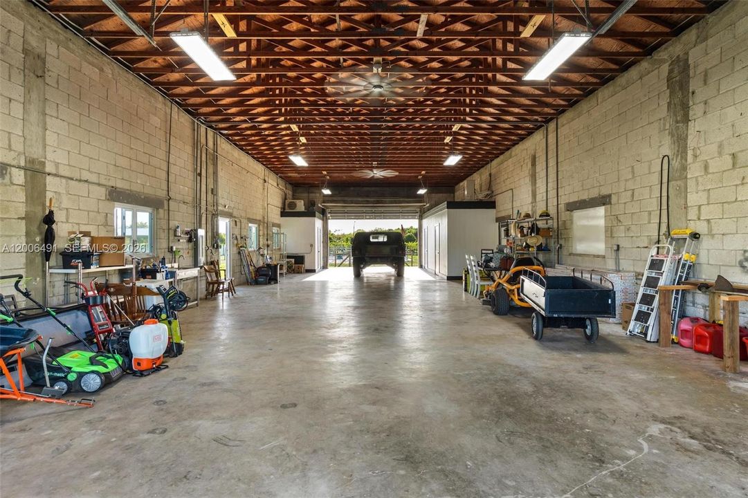 For Sale: $2,000,000 (3 beds, 4 baths, 4466 Square Feet)