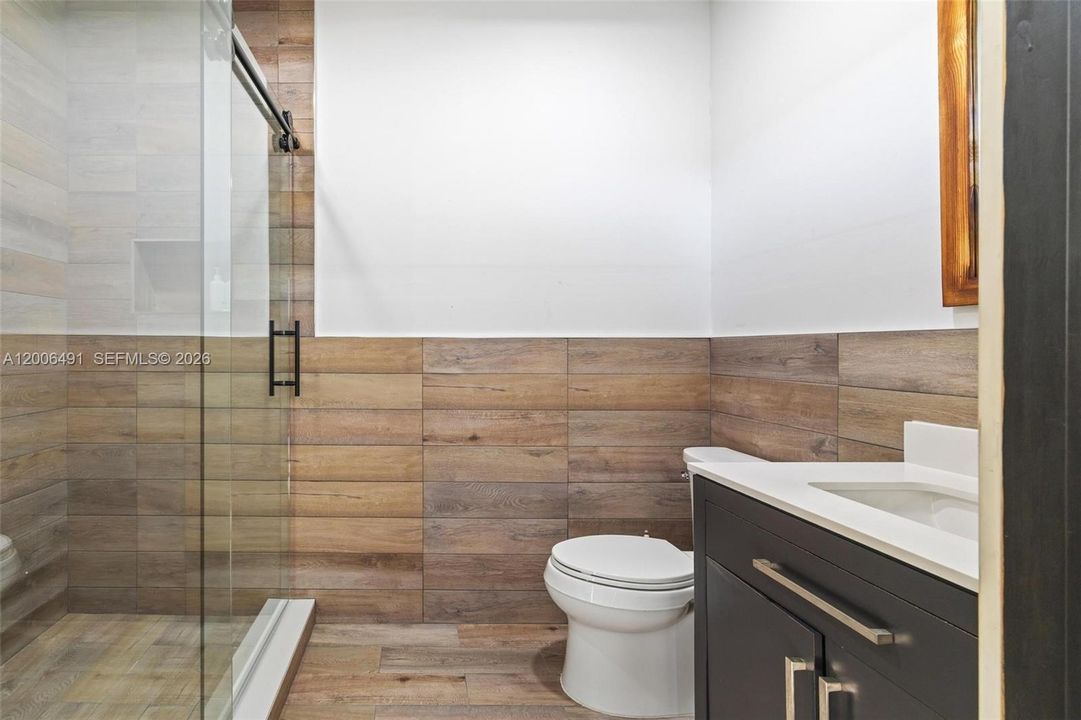 For Sale: $2,000,000 (3 beds, 4 baths, 4466 Square Feet)