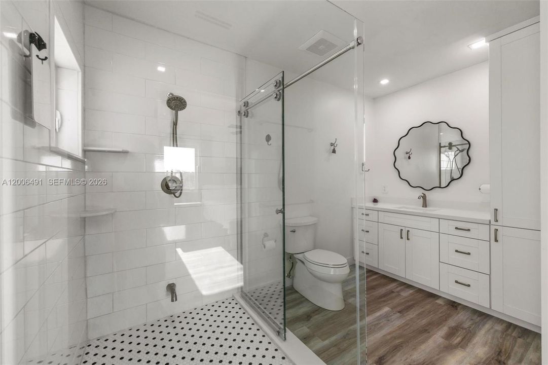 For Sale: $2,000,000 (3 beds, 4 baths, 4466 Square Feet)