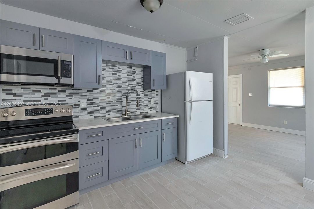 En Venta: $240,000 (2 camas, 1 baños, 720 Pies cuadrados)