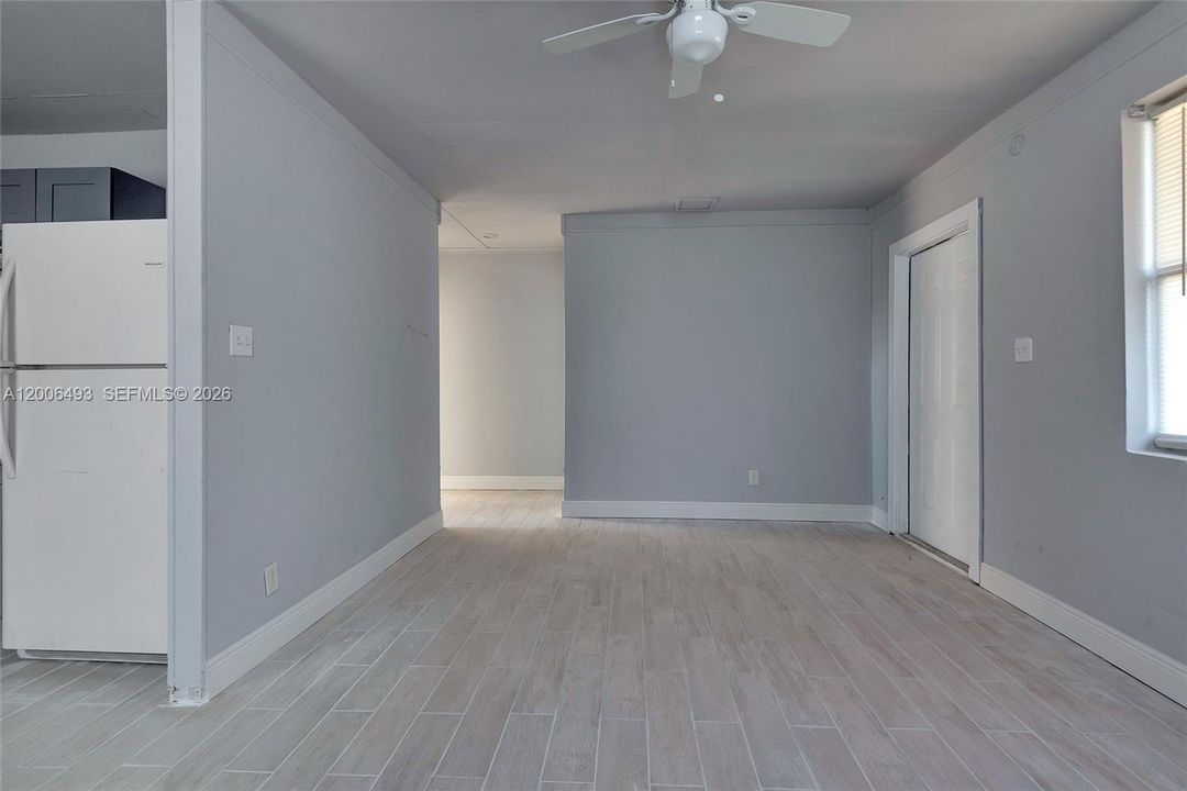 En Venta: $240,000 (2 camas, 1 baños, 720 Pies cuadrados)