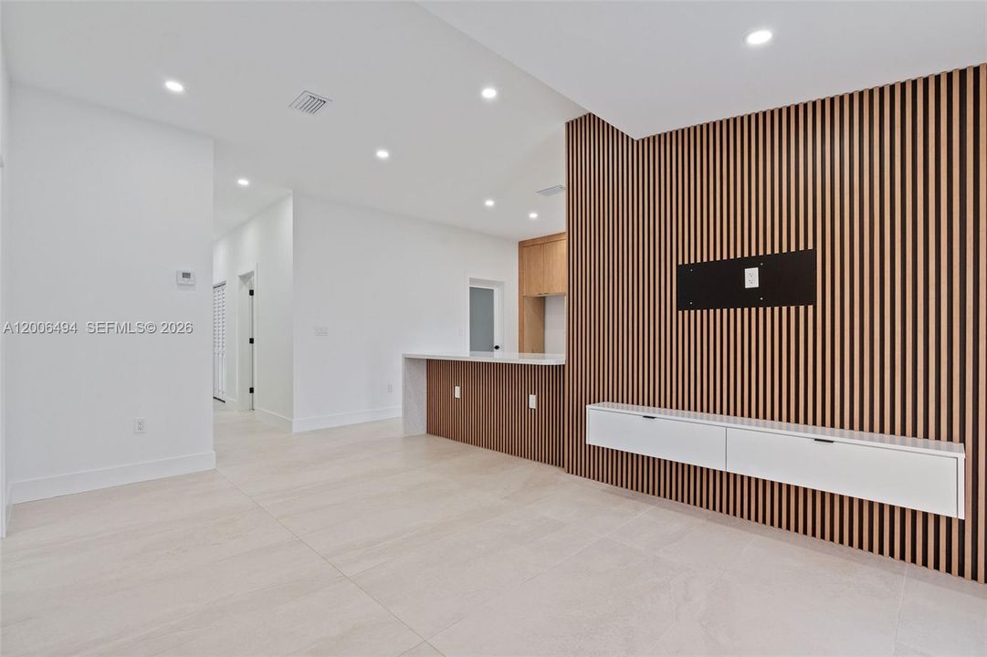 En Venta: $579,999 (4 camas, 3 baños, 1194 Pies cuadrados)