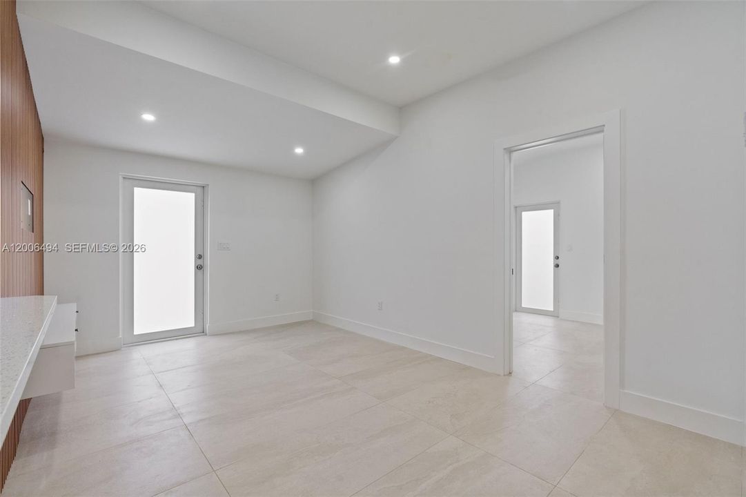 En Venta: $579,999 (4 camas, 3 baños, 1194 Pies cuadrados)