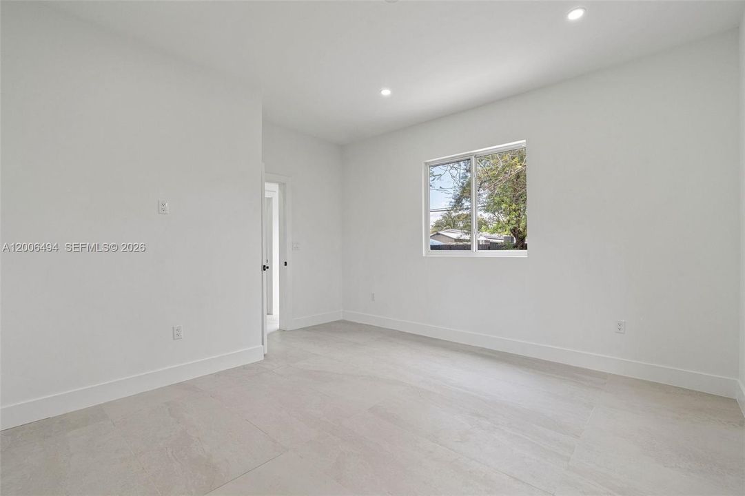 En Venta: $579,999 (4 camas, 3 baños, 1194 Pies cuadrados)