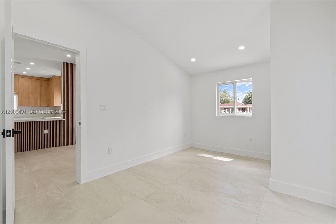 En Venta: $579,999 (4 camas, 3 baños, 1194 Pies cuadrados)