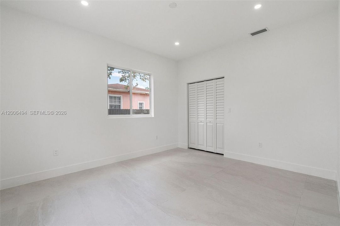En Venta: $579,999 (4 camas, 3 baños, 1194 Pies cuadrados)