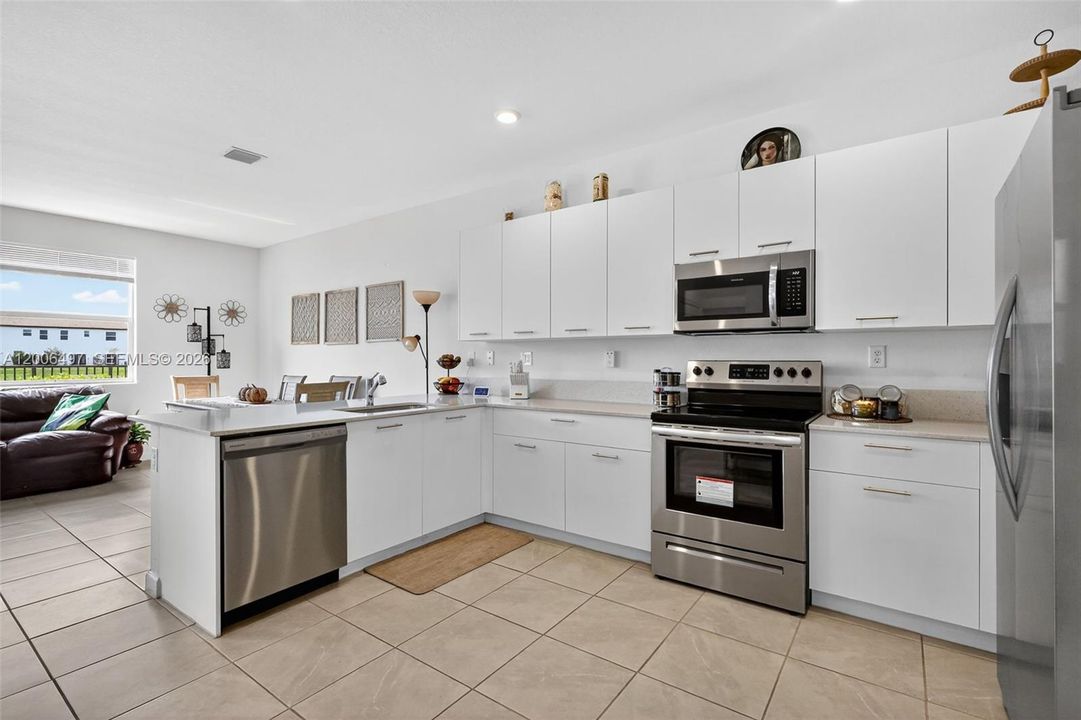 For Sale: $629,000 (4 beds, 2 baths, 1820 Square Feet)