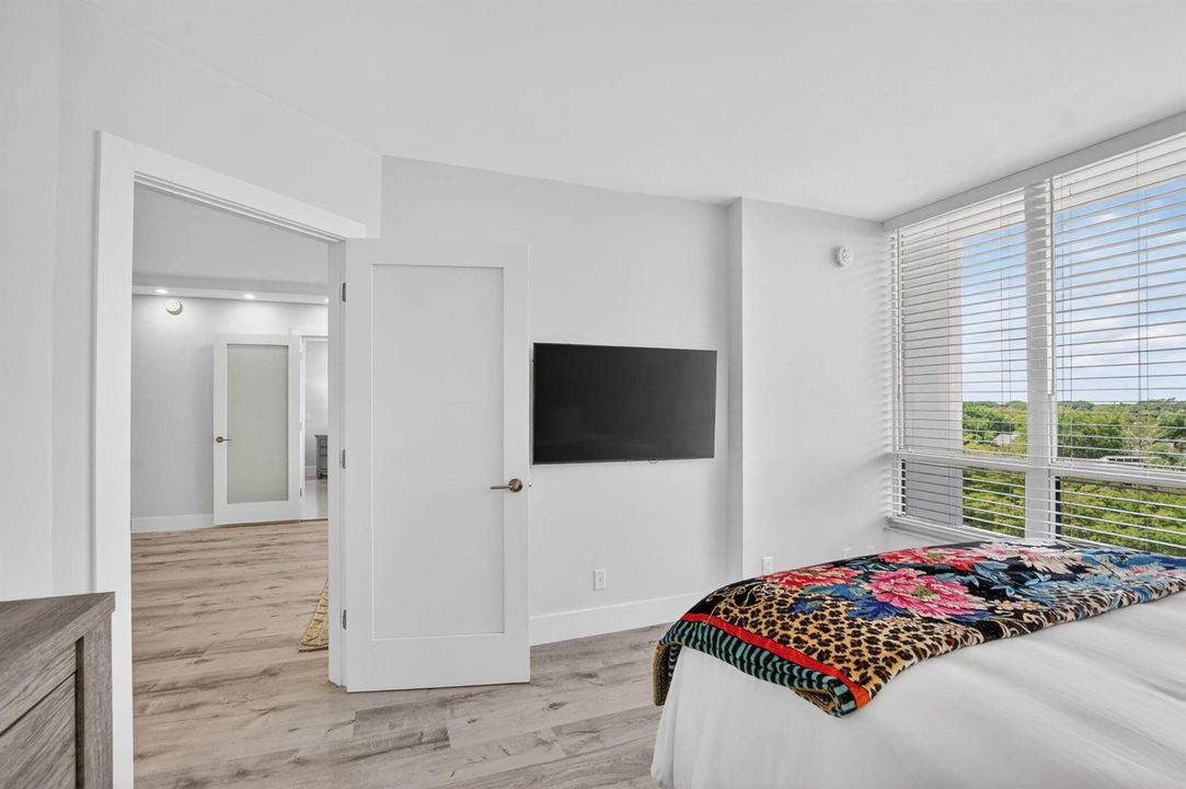 Secondary Bed