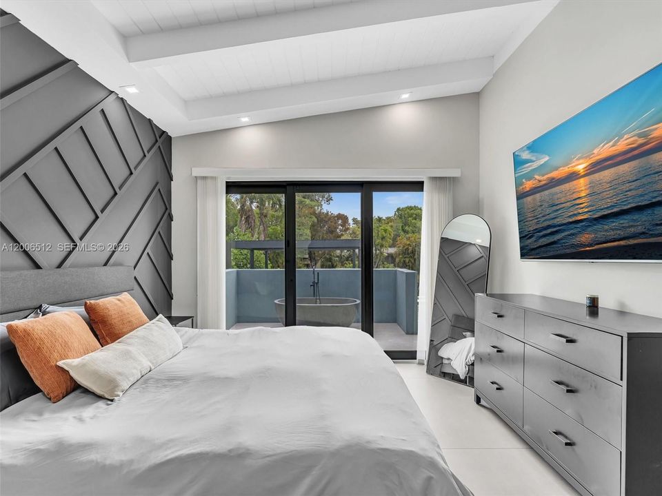 En Venta: $1,690,000 (4 camas, 3 baños, 1962 Pies cuadrados)
