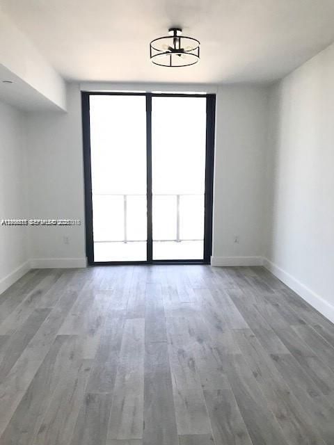 For Sale: $859,000 (2 beds, 2 baths, 1028 Square Feet)