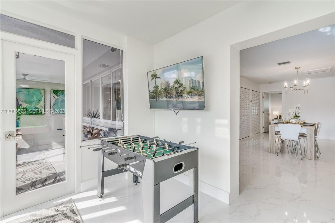 En Renta: $5,850 (3 camas, 2 baños, 1930 Pies cuadrados)