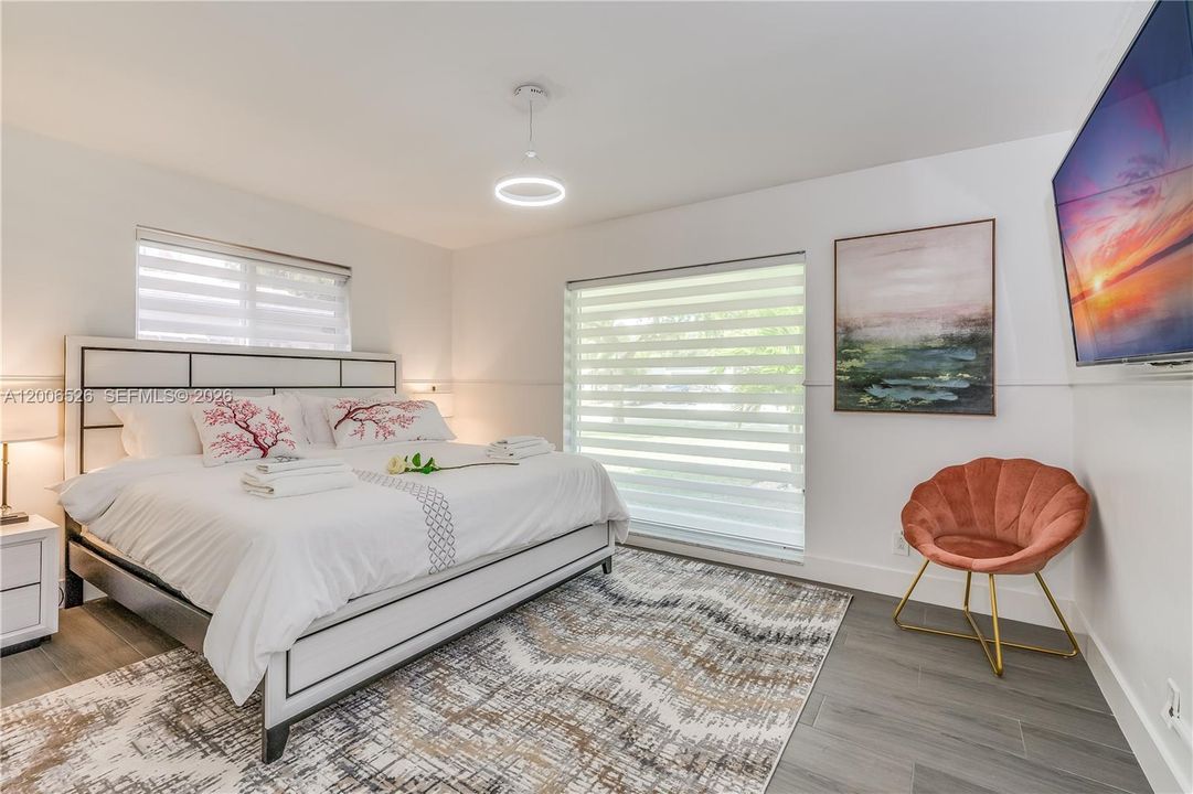 En Renta: $5,850 (3 camas, 2 baños, 1930 Pies cuadrados)