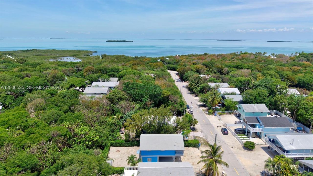 En Venta: $639,000 (3 camas, 2 baños, 768 Pies cuadrados)