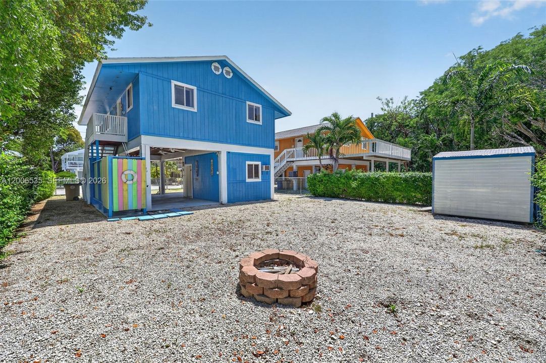 En Venta: $639,000 (3 camas, 2 baños, 768 Pies cuadrados)