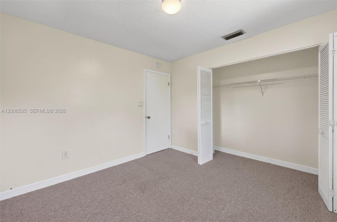 En Venta: $639,000 (3 camas, 2 baños, 768 Pies cuadrados)