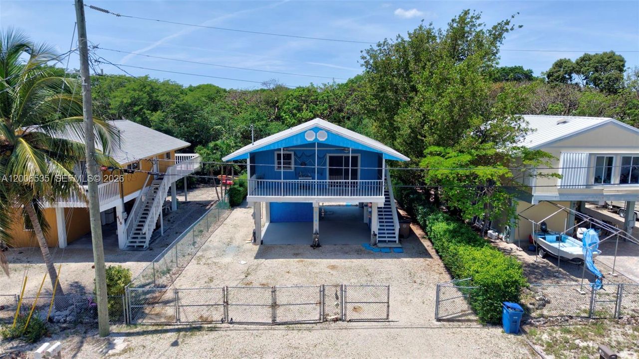 En Venta: $639,000 (3 camas, 2 baños, 768 Pies cuadrados)