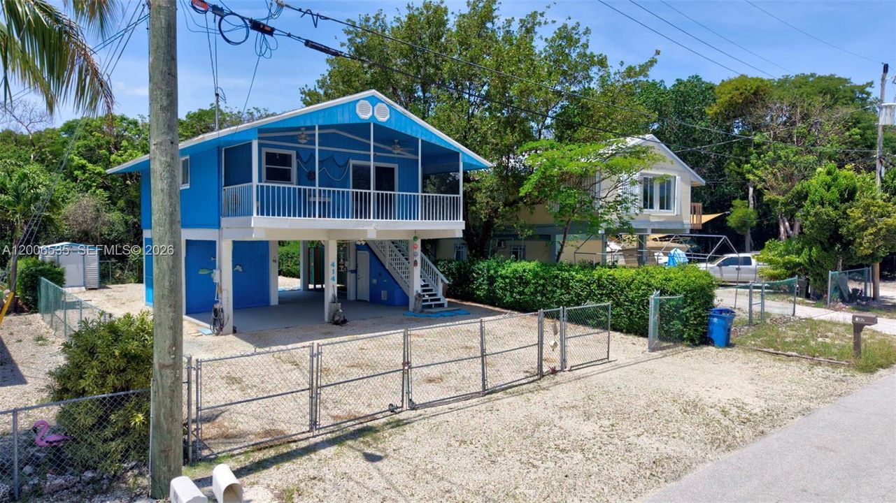 En Venta: $639,000 (3 camas, 2 baños, 768 Pies cuadrados)