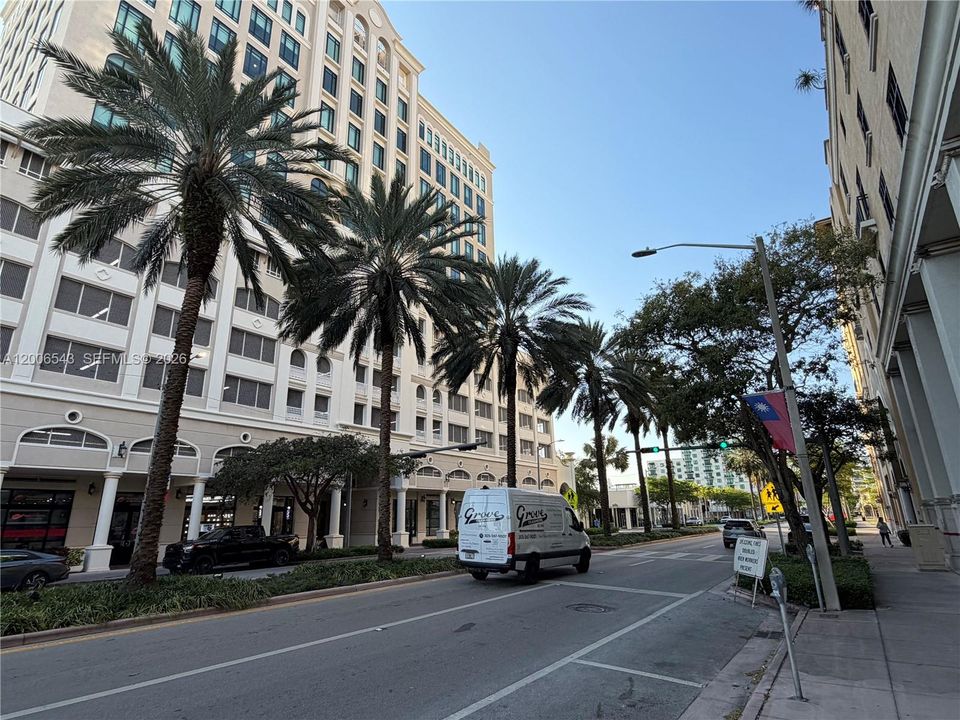 For Sale: $175,000 (0 beds, 1 baths, 255 Square Feet)