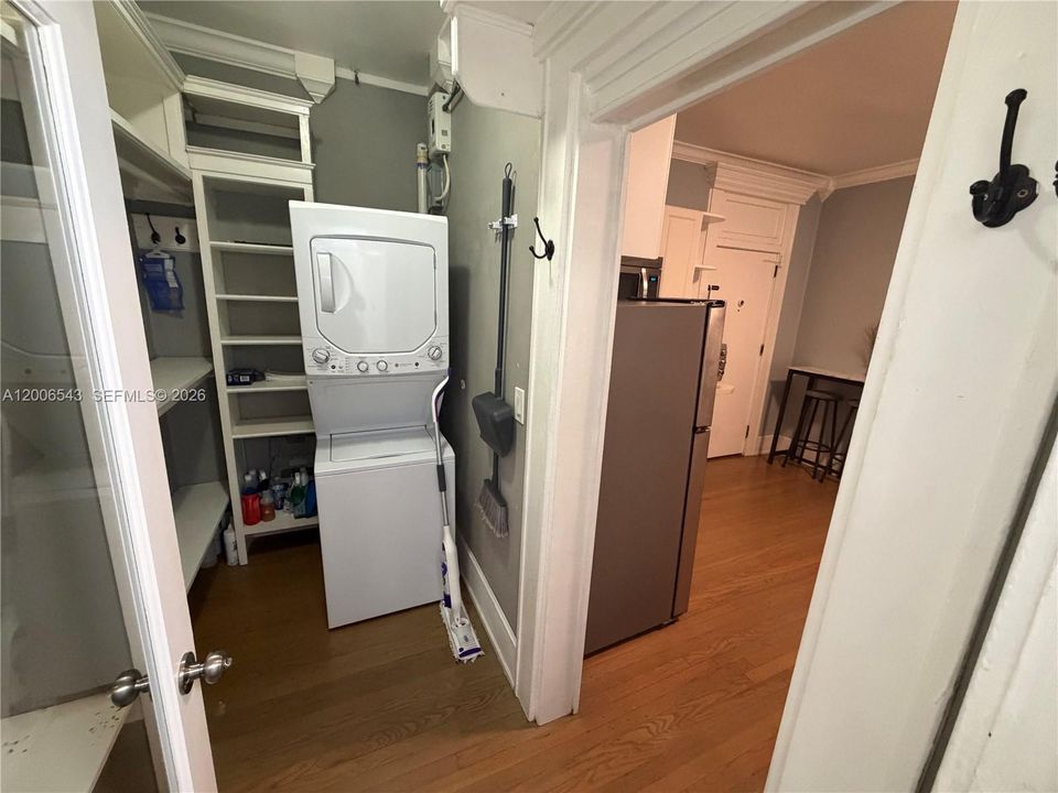 For Sale: $175,000 (0 beds, 1 baths, 255 Square Feet)