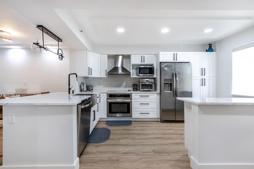 6096 Huntwick Terrace, #303-6