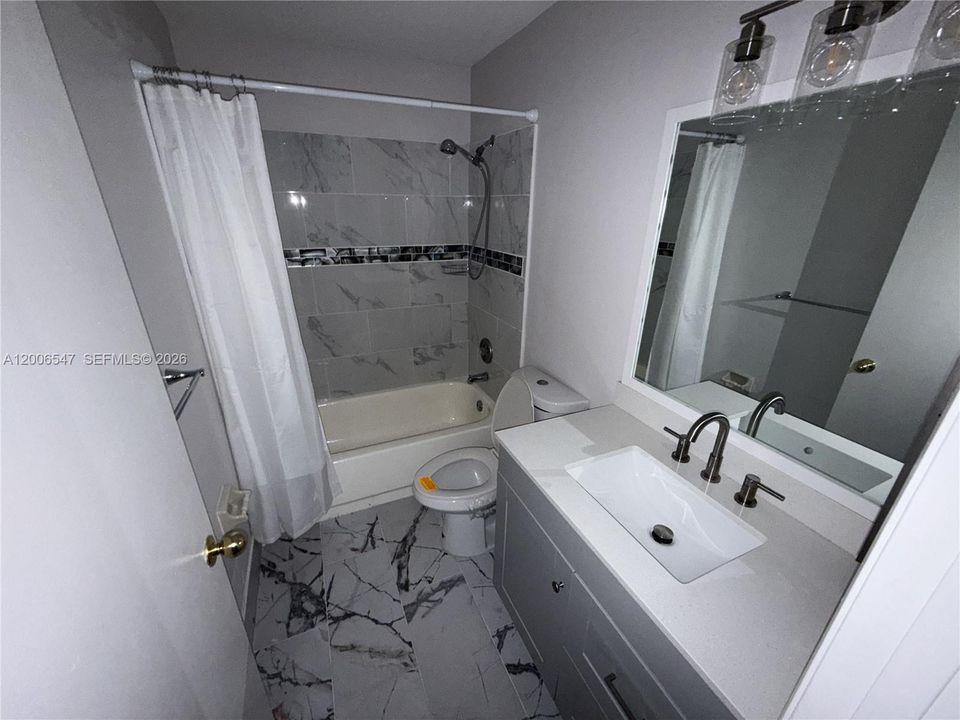 Active With Contract: $357,000 (3 beds, 2 baths, 1328 Square Feet)