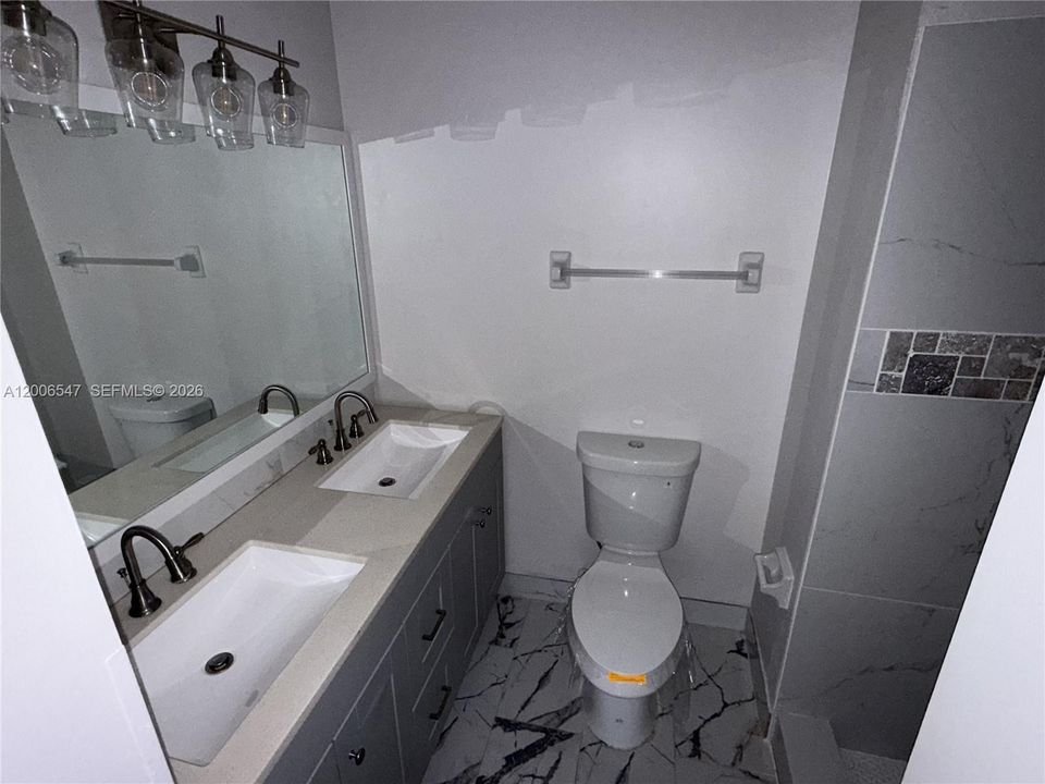 Active With Contract: $357,000 (3 beds, 2 baths, 1328 Square Feet)
