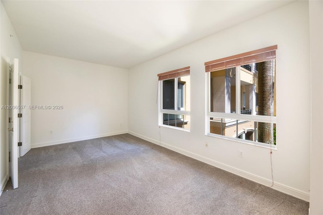 For Rent: $3,350 (2 beds, 2 baths, 1283 Square Feet)