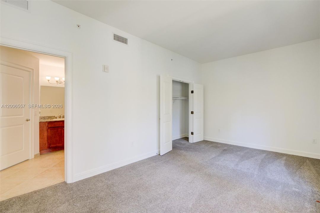 For Rent: $3,350 (2 beds, 2 baths, 1283 Square Feet)