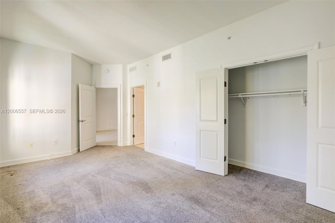 For Rent: $3,350 (2 beds, 2 baths, 1283 Square Feet)