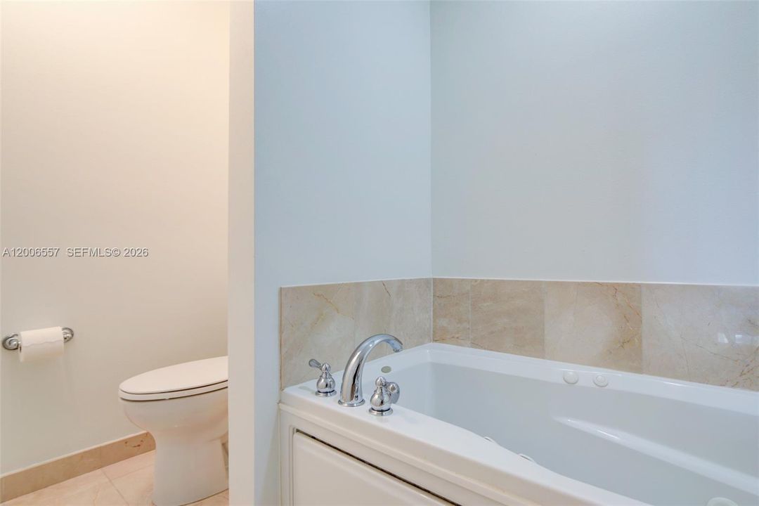 For Rent: $3,350 (2 beds, 2 baths, 1283 Square Feet)
