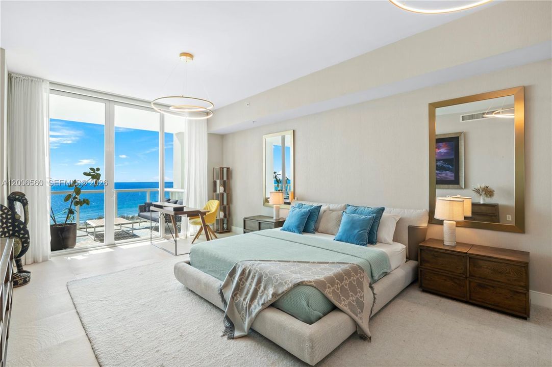 For Sale: $16,900,000 (3 beds, 3 baths, 3497 Square Feet)