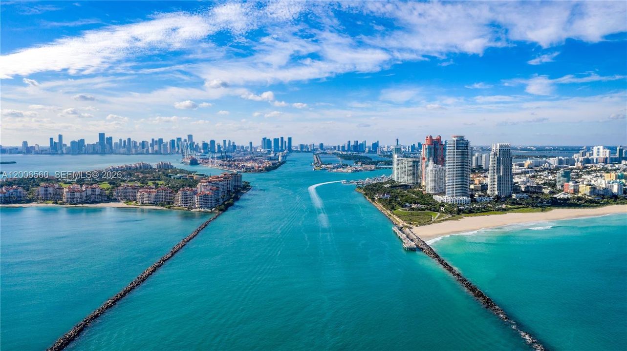 For Sale: $16,900,000 (3 beds, 3 baths, 3497 Square Feet)