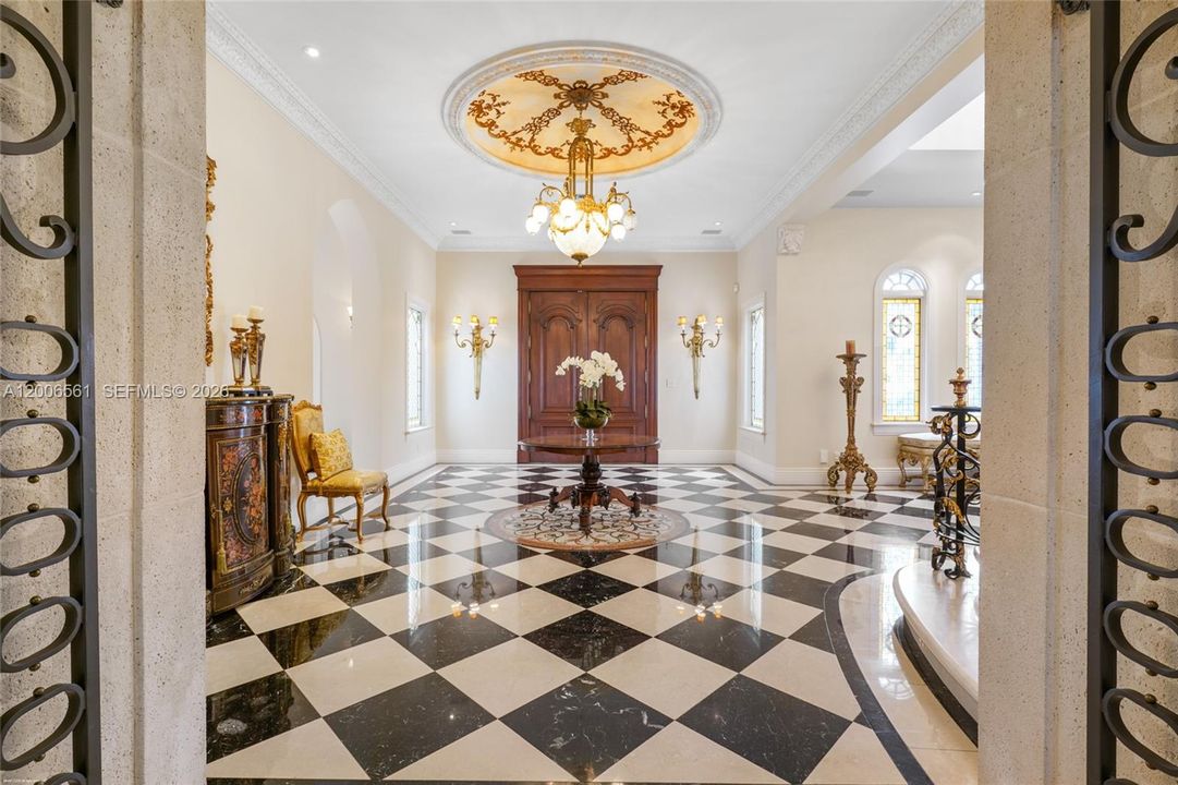 For Sale: $20,000,000 (8 beds, 8 baths, 14749 Square Feet)