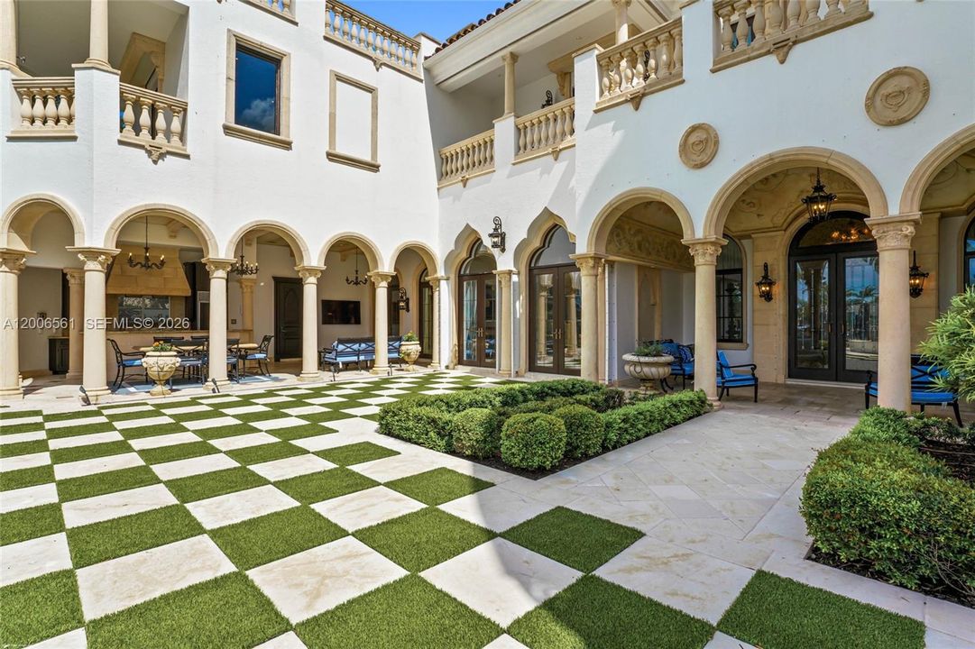 For Sale: $20,000,000 (8 beds, 8 baths, 14749 Square Feet)