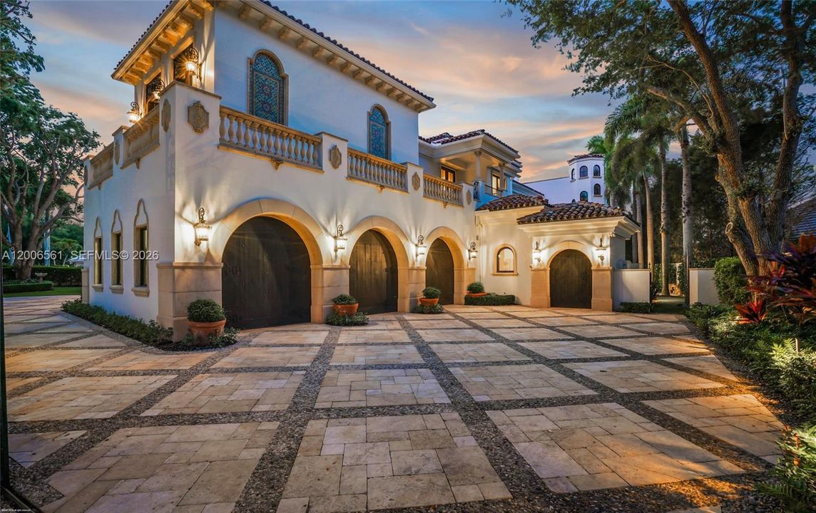 For Sale: $20,000,000 (8 beds, 8 baths, 14749 Square Feet)