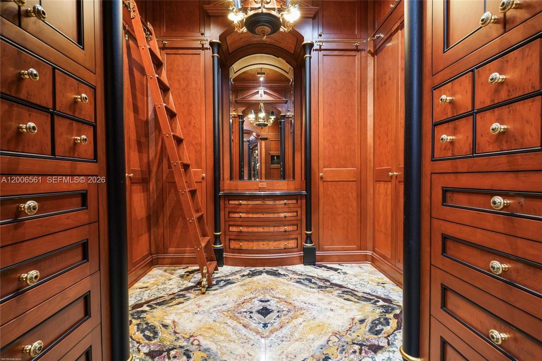 For Sale: $20,000,000 (8 beds, 8 baths, 14749 Square Feet)